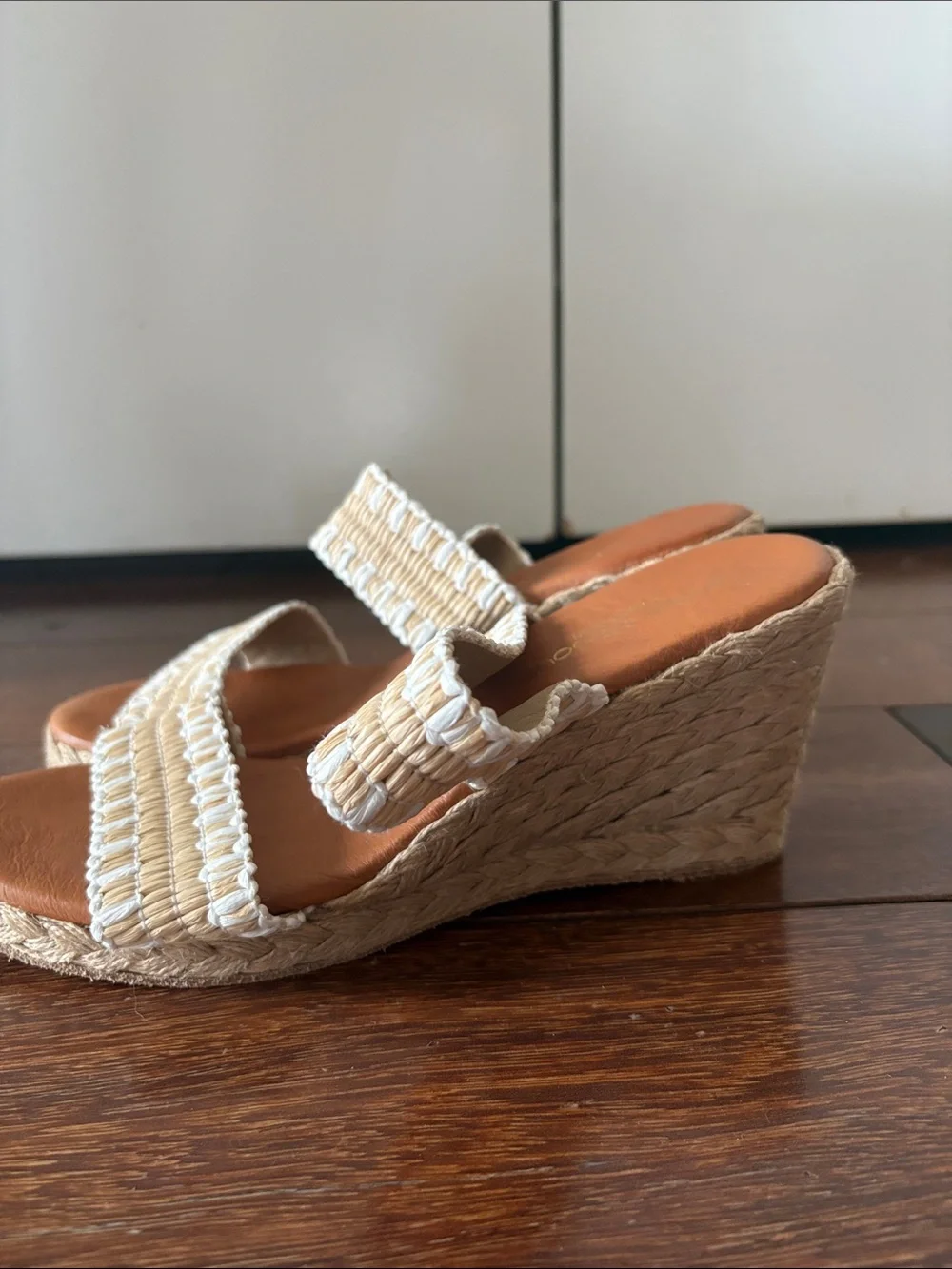 Andre Assous Cream Woven Espadrille Wedge Sandals 37/7 made in Spain